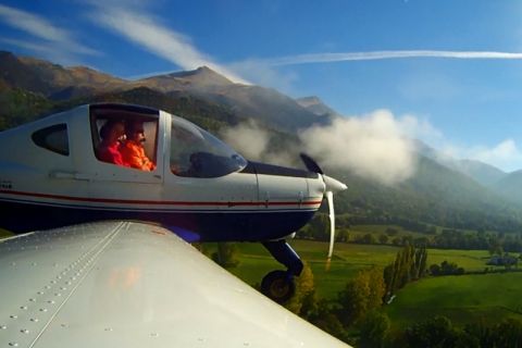 VOLAR EN PIRINEOS